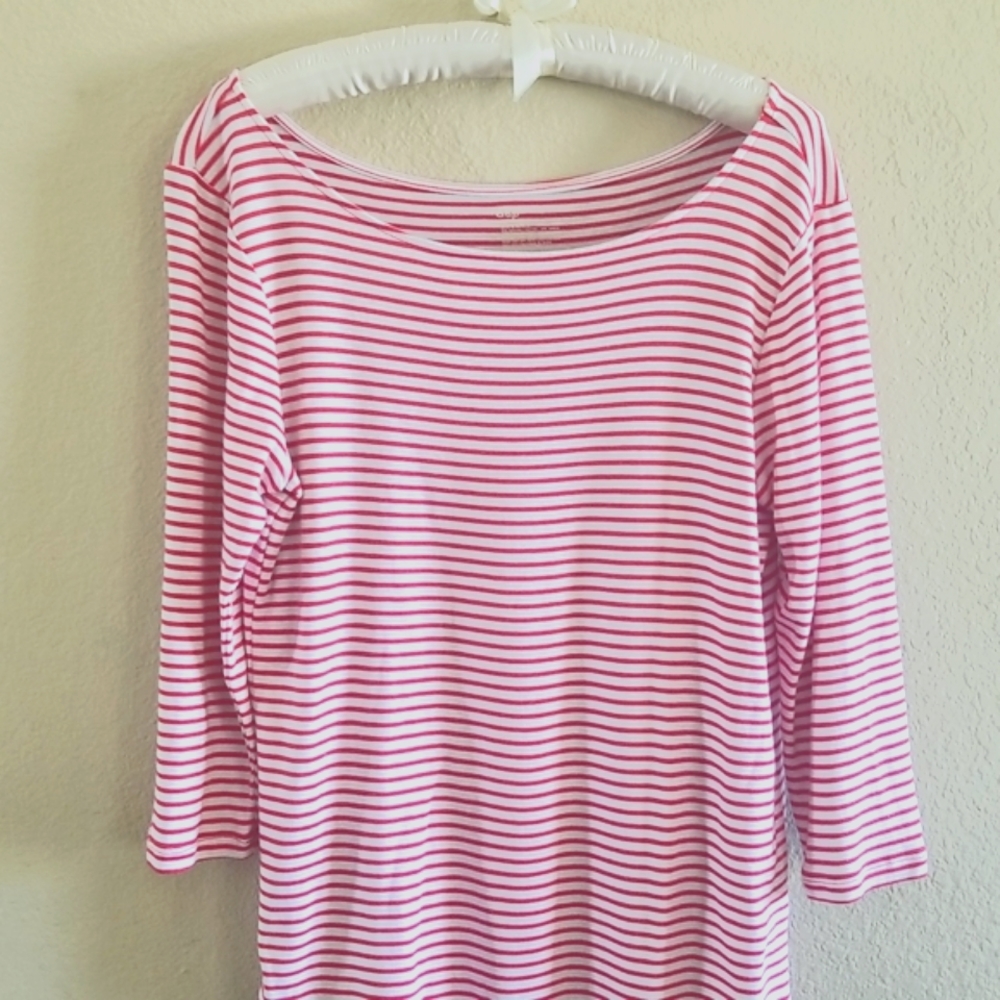 GAP Scoop Neck Top